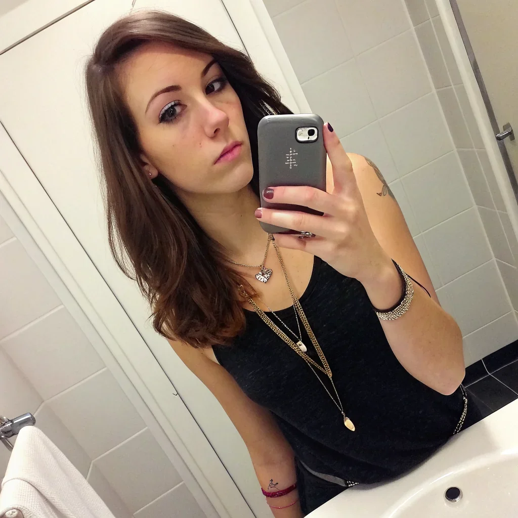 Photo 2 de Emmy